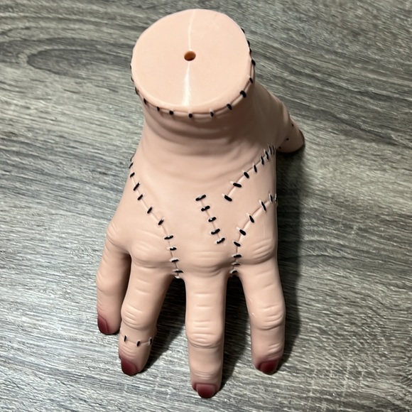 Wednesday Addams hand Thing cosplay. - Picture 3 of 4